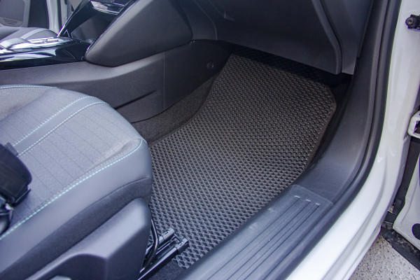 Фото - Коврики из экокожи в салон авто передние EVAtech ECO для 2008 Peugeot 2019 2 поколение SUV EU PT12767AE2AV2BBB