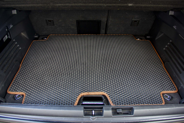 Фото - Коврик из экокожи в багажник авто EVAtech ECO для 3008 Peugeot 2009-2016 1 поколение SUV EU PT3340B1BBB