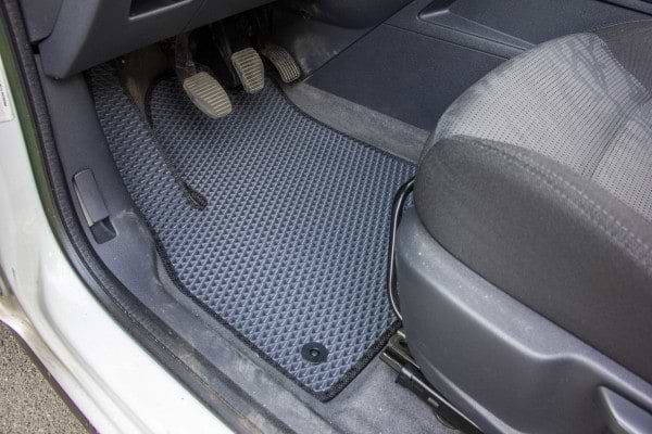 Фото - Коврики из экокожи в салон авто передние EVAtech ECO для 3008 Peugeot 2009-2016 1 поколение SUV EU PT3340A2CP2BBB