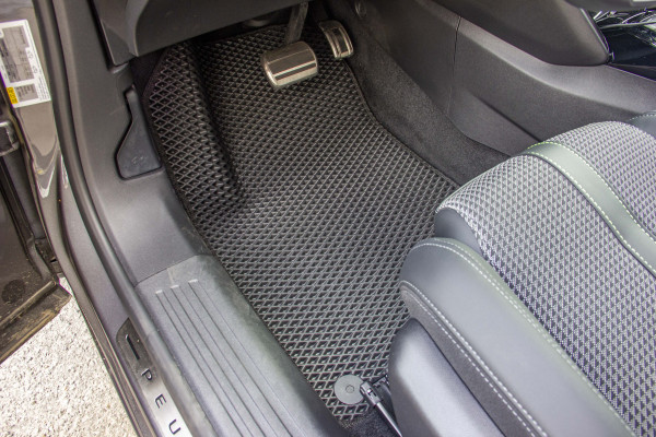 Фото - Коврики из экокожи в салон авто передние EVAtech ECO для 2008 Peugeot 2019 2 поколение SUV EU PT12767AE2AV2BBB