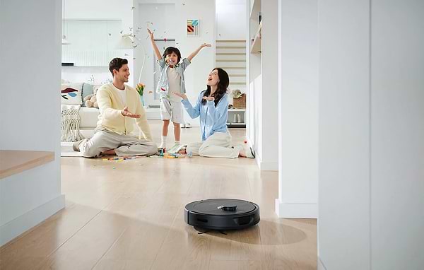 Фото - Робот-пилосос миючий RoboRock Q Revo Black