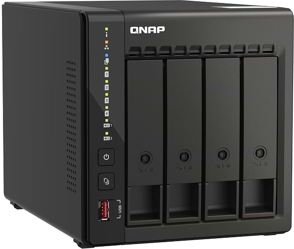 Фото - Сетевое хранилище без HDD QNAP TS-453E-8G