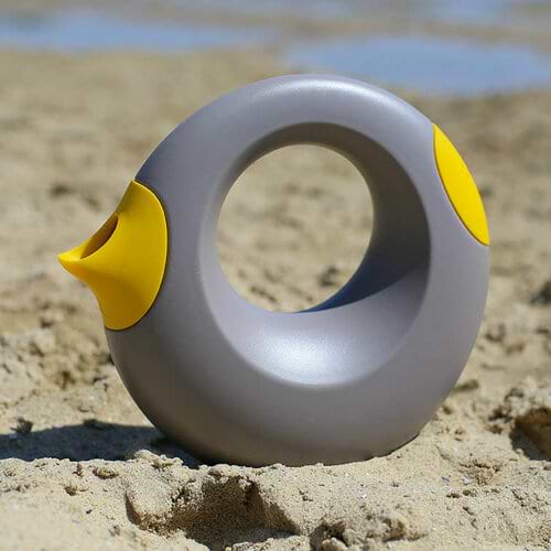 Фото - Лейка для игры в песочнице Quut Cana Brown/Yellow (170594)