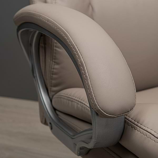 Фото - Кресло офисное Richman Манхэттен Ю Хром П2 M-1 (Tilt) Канзас Лате