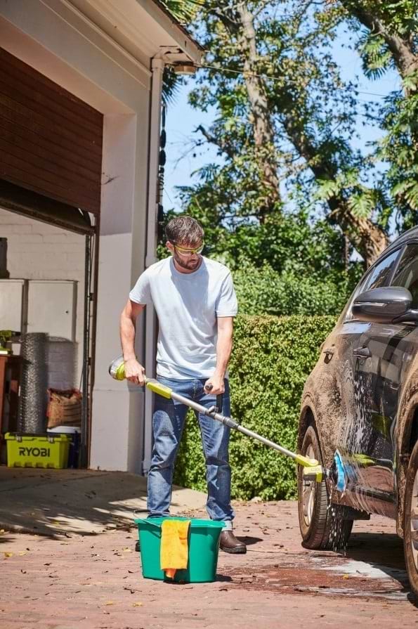 Фото - Аккумуляторная щетка Ryobi ONE+ R18TPS без АКБ и ЗУ (5133004847)