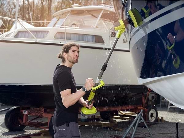 Фото - Аккумуляторная щетка Ryobi ONE+ R18TPS без АКБ и ЗУ (5133004847)