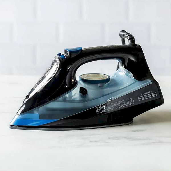 Фото - Утюг Black&Decker BXIR2606E