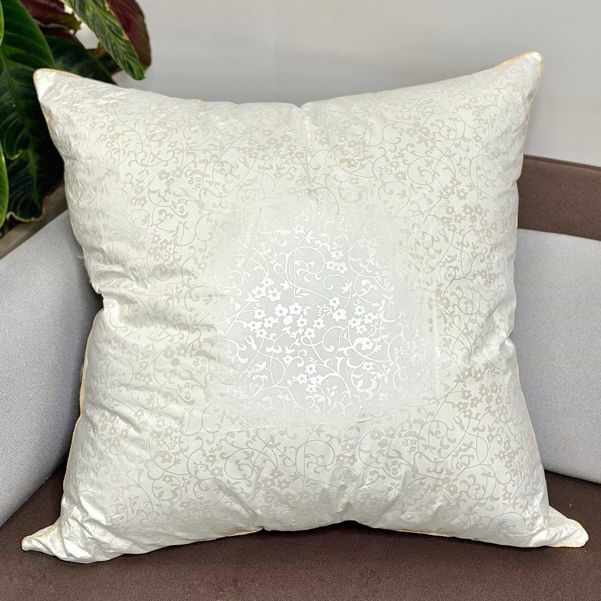 Подушка стандартна Lelit Лебяжка-золотим Кантом Bright crystal Перкаль Біла 70/70(1197375)