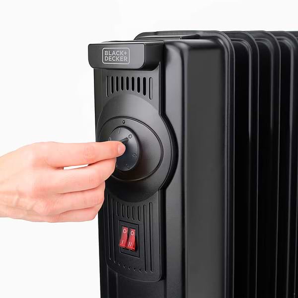 Фото - Обогреватель масляный Black&Decker BXRA1500E