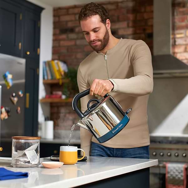Фото - Электрический чайник Russell Hobbs 26421-70 Distinctions Blue