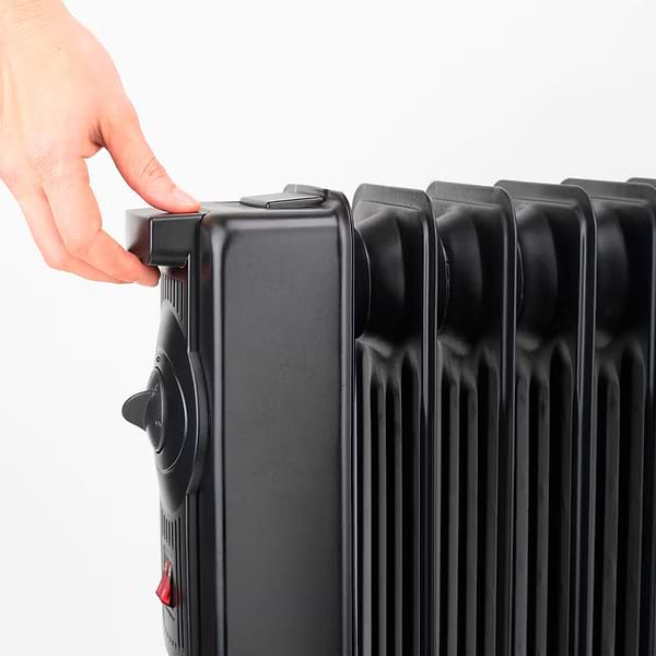 Фото - Обігрівач масляний Black&Decker BXRA2000E