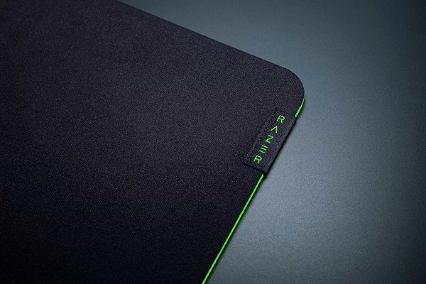 Фото - Коврик для мыши игровой Razer Gigantus V2 XXL (RZ02-03330400-R3M1)
