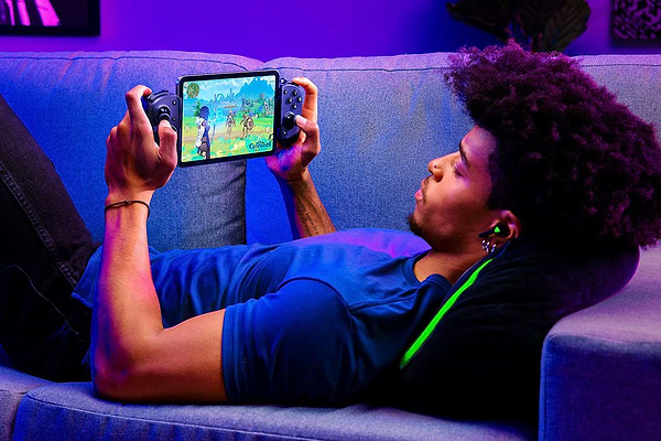 Фото - Геймпад Razer Kishi V3 Pro (RZ06-05460100-R3M1)