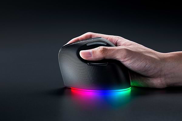 Фото - Мышь беспроводная игровая Razer Pro Click V2 Vertical Edition (RZ01-05250100-R3G1)