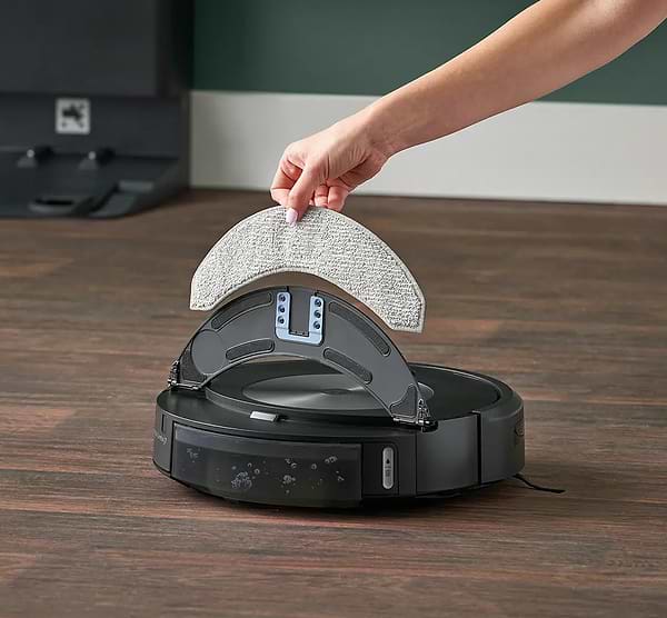 Фото - Робот-пылесос моющий iRobot Roomba Combo j7+