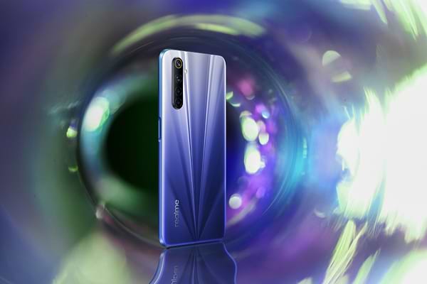 Фото - Смартфон realme 6 4/128Gb Blue