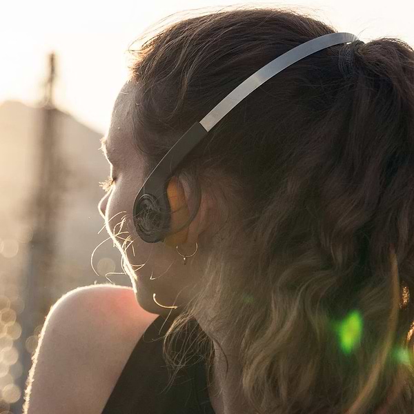 Фото - Наушники накладные беспроводные JLab Rewind Wireless Retro Black (IEUHBREWINDRBLK4)