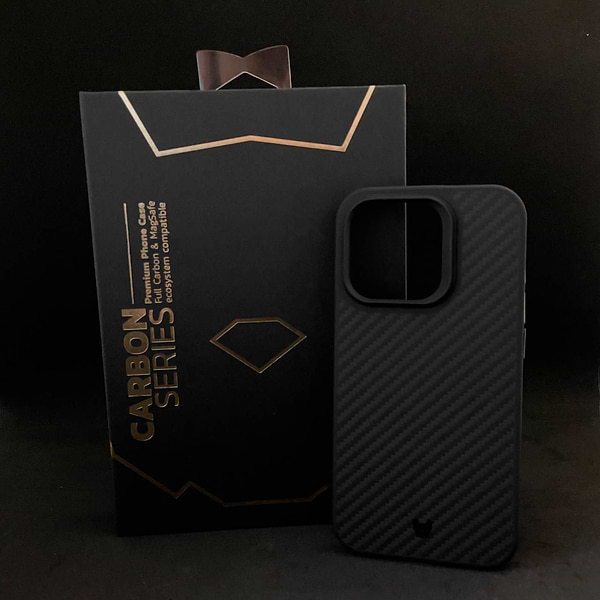 Фото - Чохол для смартфону ILera Carbon Series Full Protection iPhone 15 Plus (iLCS10Bl15PL)