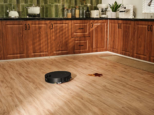 Фото - Робот-пылесос моющий RoboRock Saros 10 Black