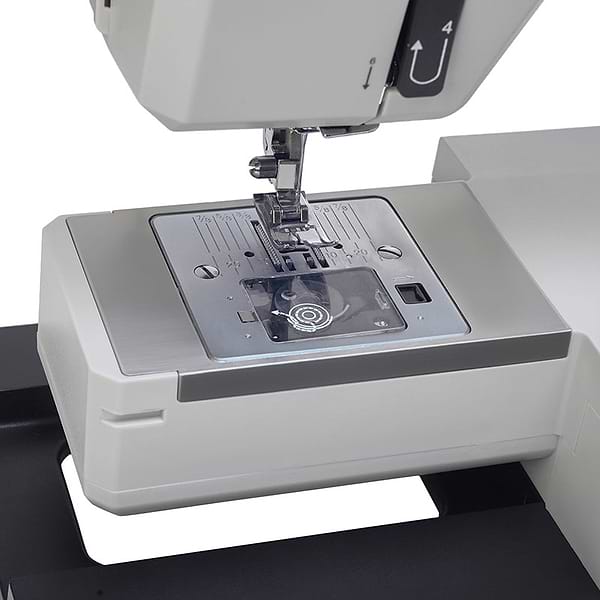 Фото - Швейная машина Rold G70