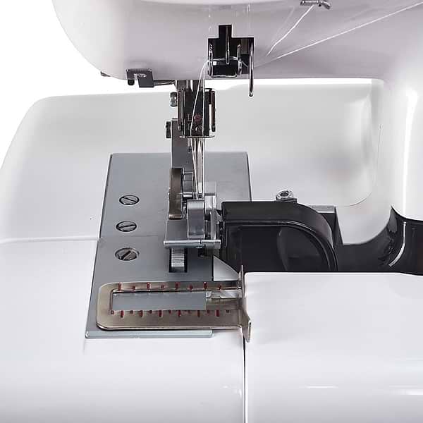 Фото - Оверлок Rold GT990