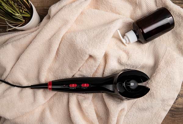 Фото - Автостайлер Rowenta CF371LF0 KARL LAGERFELD So Curls