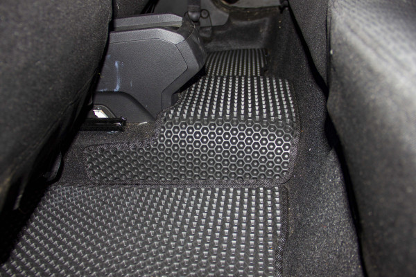 Фото - EVA коврики в салон авто EVAtech для Duster (HM) AT Renault 2018 2 поколение SUV EU RT11403C5RD2SGB