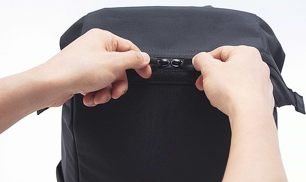 Фото - Рюкзак для ноутбуку RunMi 90 MultiTasker Black (6971732586060)