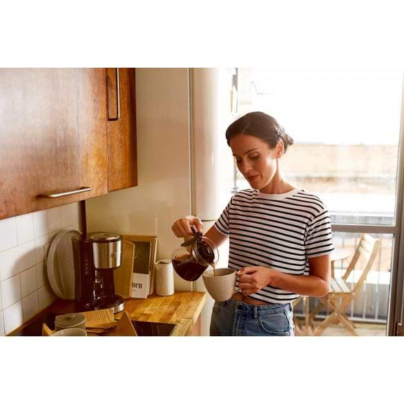 Фото - Кавоварка крапельна Russell Hobbs 24210-56 Compact Home