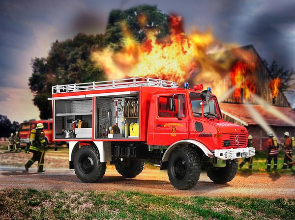 Фото - Набор для моделирования техники Revell Пожарная машина Unimog U1300L TLF 8/18 1:24 (RVL-07512)