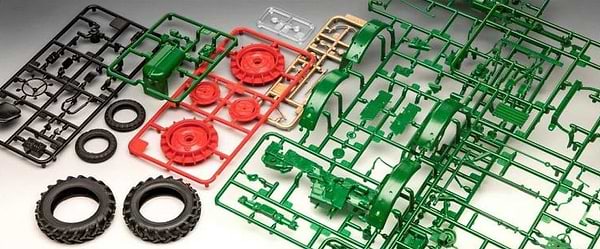 Фото - Набір для моделювання техніки Revell Трактор Deutz D30 1:24 (RVL-07826)