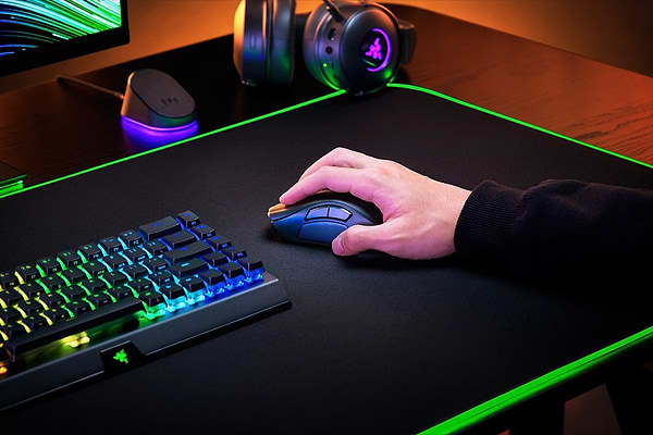 Фото - Мышь беспроводная игровая Razer Naga V2 Pro (RZ01-04400100-R3G1)