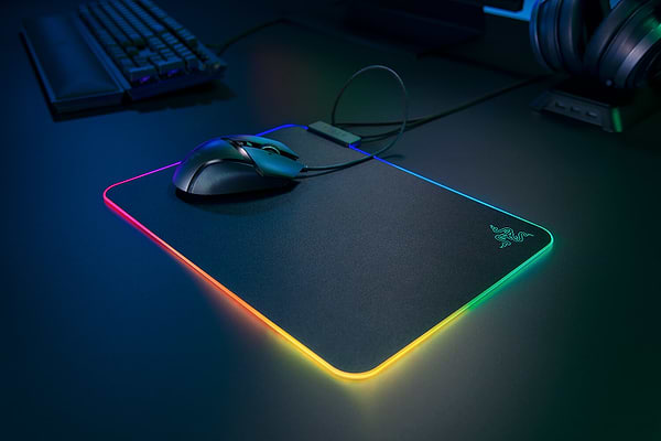 Фото - Килимок для миші ігровий Razer Firefly V2 (RZ02-03020100-R3M1)