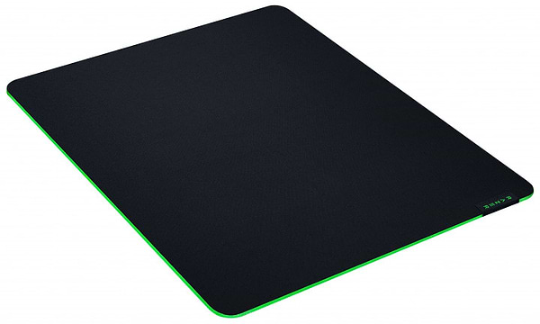 Фото - Килимок для миші ігровий Razer Gigantus V2 Large (RZ02-03330300-R3M1)