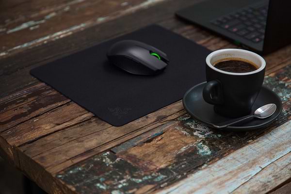 Фото - Коврик для мыши игровой Razer Goliathus Mobile Stealth Ed. (RZ02-01820500-R3M1)