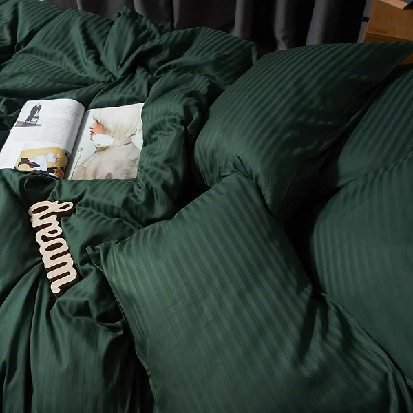 Фото - Комплект постільної білизни Moon&Star Satin Stripe Mystic Green 200х220 (MS-820008620)