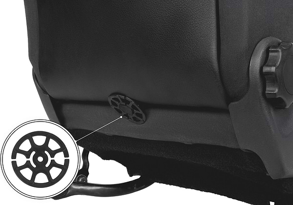 Фото - Комплект накидок под детское автокресло и на спинку переднего сиденья автомобиля EVAtech ECO бежевая с бежевой нитью, бежевый кант SCKIDIII