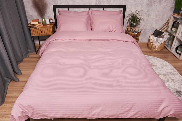 Фото - Комплект постельного белья Moon&Star Satin Stripe Stripe Candy 160х220 нав. 2х40х60 (MS-820003555)