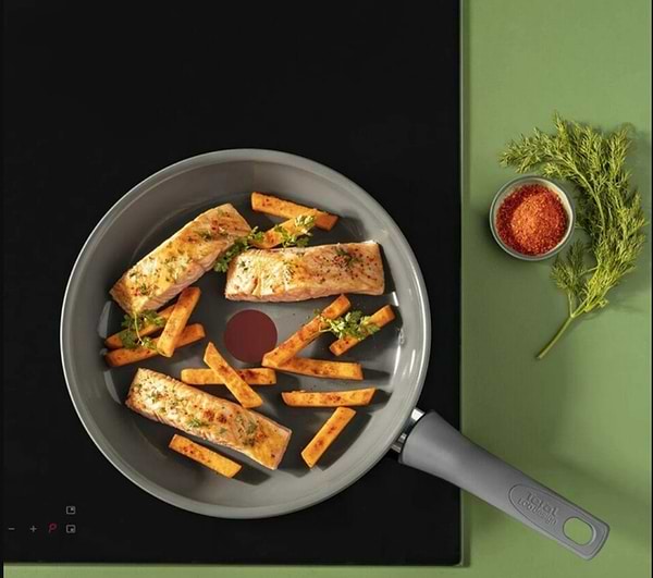 Фото - Уценка - Сковорода универсальная Tefal C4260643 Renewal 28 см