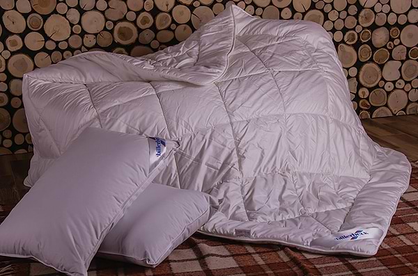 Фото - Ковдра всесезонна полуторна Billerbeck вовняна Корона полегшена 140х205 (0101-31/01)