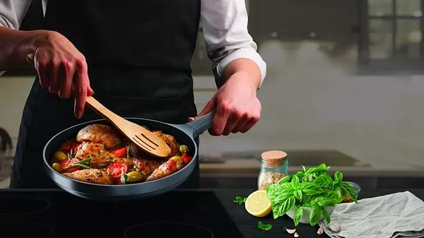 Фото - Сковорода универсальная Tefal G6120244 Trattoria PRO 20 см