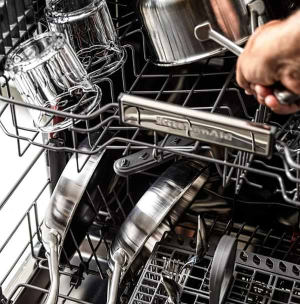 Фото - Кастрюля KitchenAid MSS 24 см 4,9 л (CC003260-001)