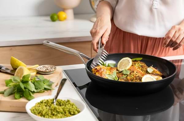 Фото - Сковорода універсальна KitchenAid FHA 28 см (CC005694-001)