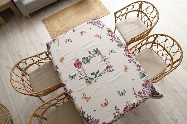 Фото - Скатертина прямокутна Прованс Лавандове поле 135х240 см (026022)