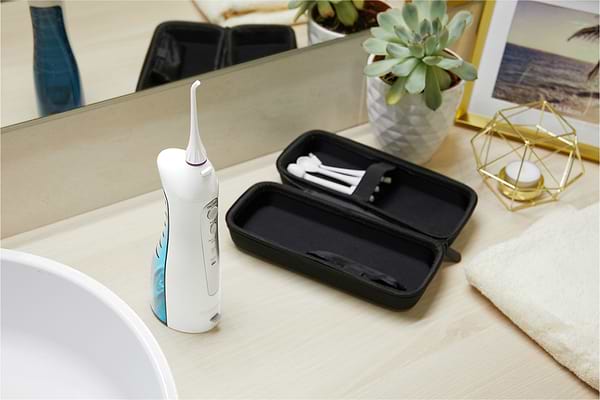 Фото - Ирригатор Sencor SOI1100SL