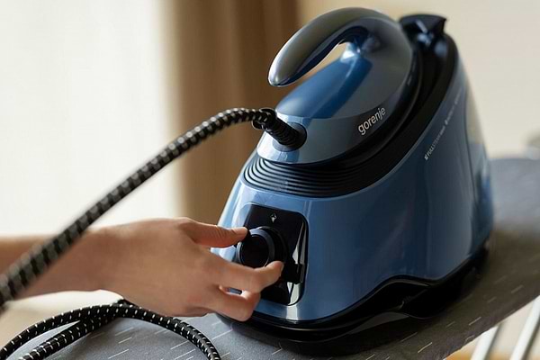 Фото - Утюг с парогенератором Gorenje SGD3000BBK SUPREME
