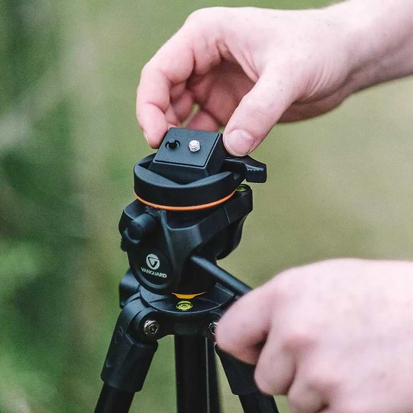 Фото - Штатив Vanguard Vesta 203AP (Vesta 203AP)