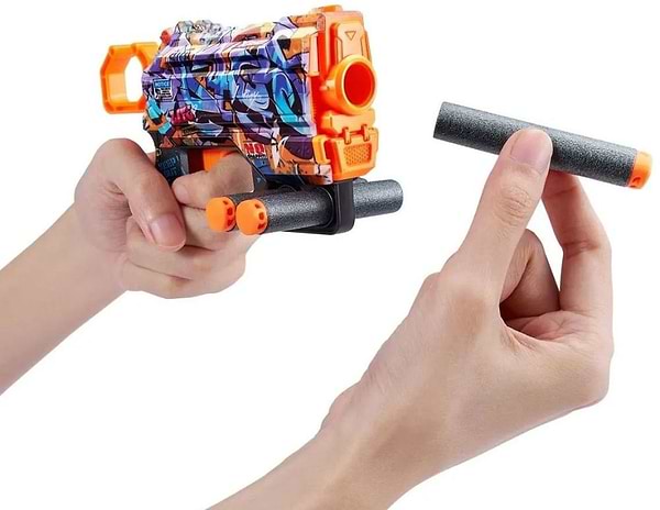 Фото - Бластер однозарядний
 ZURU Skins Menace Spray Tag (8 патронів) (36515D)