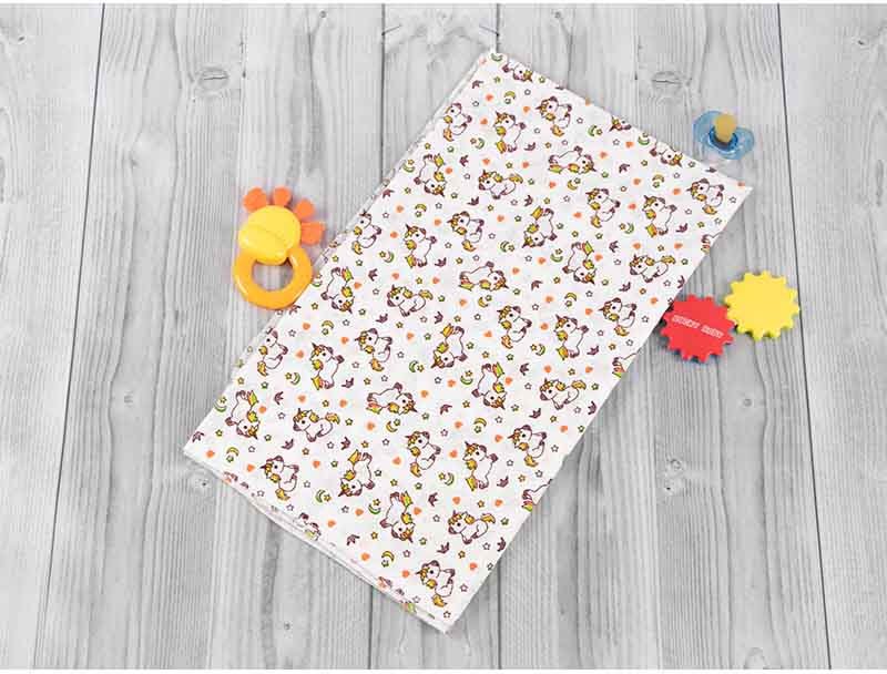 Фото - Пеленка многоразовая Руно ситец 95х110 (204.03_единороги)