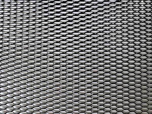 Фото - Сетка декоративно-защитная для радиатора Poputchik СОТА 120х40 см №105.06 (151-124-105.06)